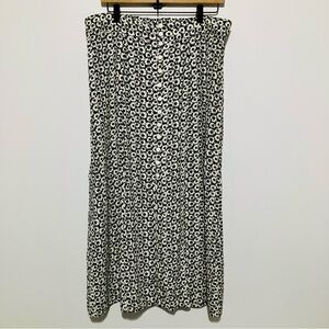Karen Kane Floral Maxi Skirt Button Up Black and White Size XL